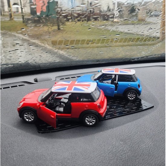 Car Dashboard Toys with Non Slip Mat (3 Styles)